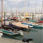 Les Pieds Dans L'eau By Interhome Apartman