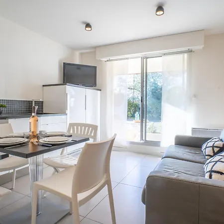 Les Pieds Dans L'eau By Interhome شقة *