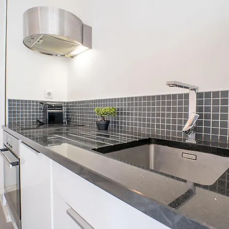 Apartamento Les Pieds Dans L'eau By Interhome *