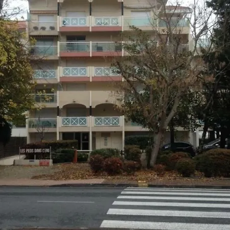 Apartamento Les Pieds Dans L'eau By Interhome