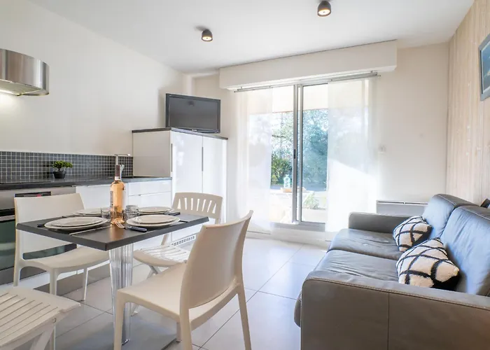 Les Pieds Dans L'eau By Interhome Lejlighed *